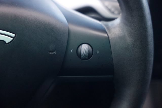 Used 2023 Tesla Model 3 Standard Range RWD image 27
