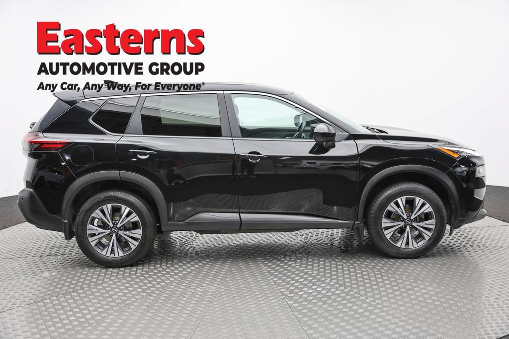 Used 2023 Nissan Rogue SV AWD/4WD image 4