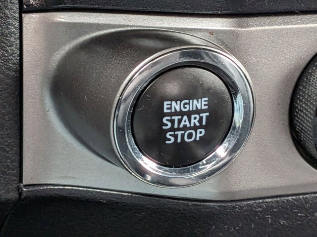 Used 2022 Toyota Tacoma Limited image 15