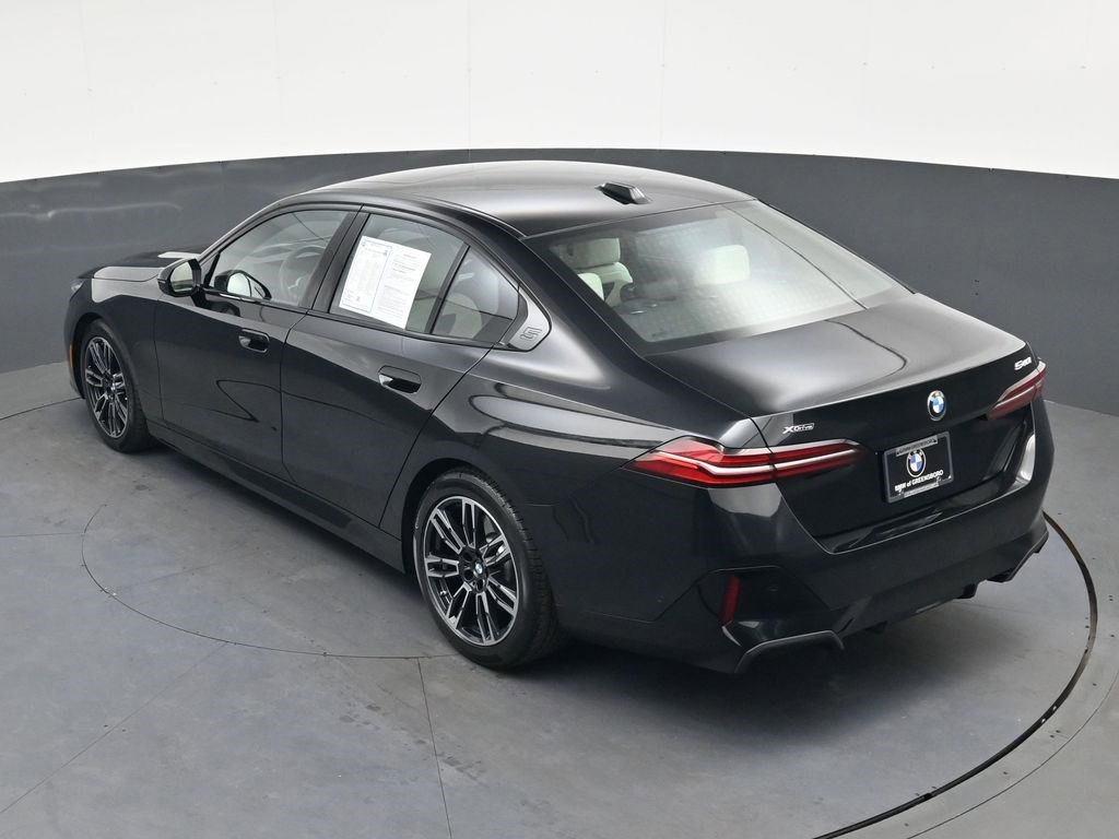Used 2024 BMW 540i xDrive w/ Premium Package AWD/4WD image 21