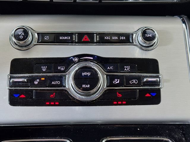 Used 2023 Lincoln Aviator AWD w/ Premium Package image 16