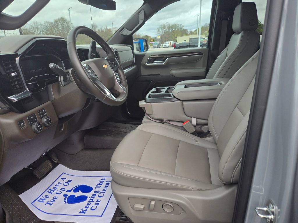 Used 2024 Chevrolet Silverado 1500 LT w/ All Star Edition Plus image 7
