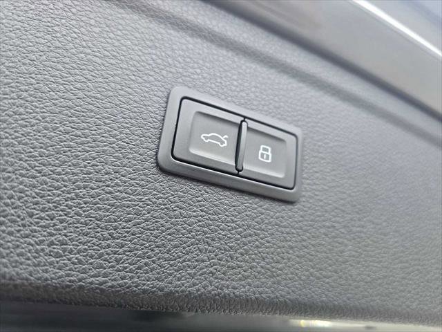 Used 2023 Audi SQ5 Premium Plus w/ Premium Plus Package image 19