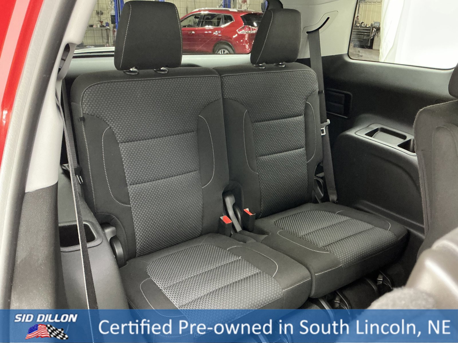 Used 2022 GMC Acadia SLE w/ Driver Convenience Package image 24