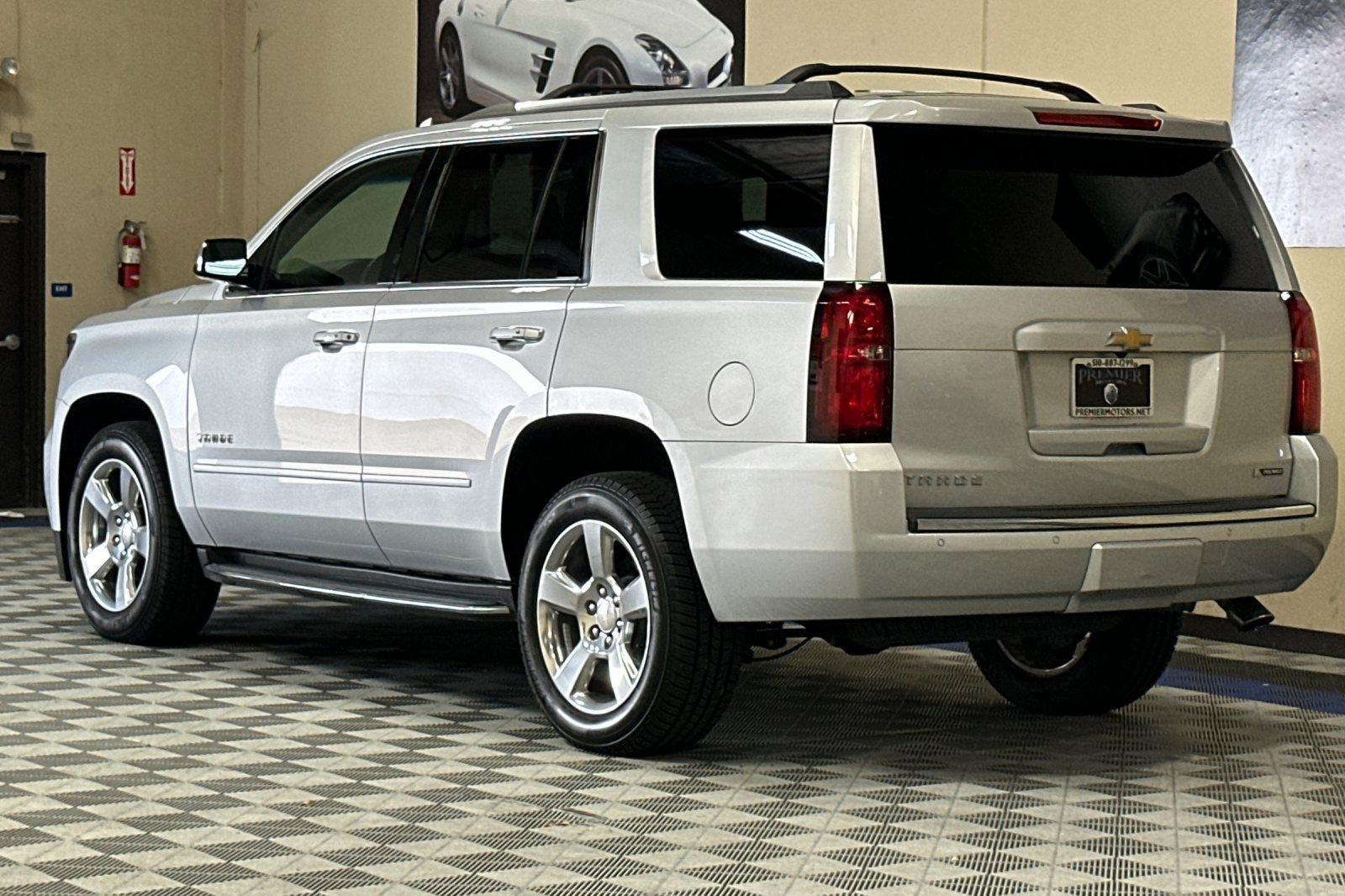 Used 2017 Chevrolet Tahoe Premier w/ Max Trailering Package AWD/4WD image 6