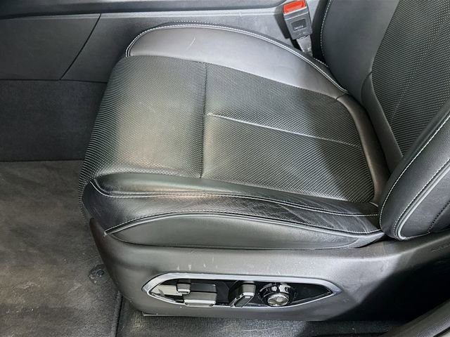 Used 2024 Jeep Grand Cherokee L Overland w/ Advanced Protech Group III image 19