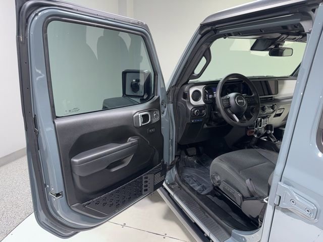 Used 2024 Jeep Wrangler Willys 4xe image 9