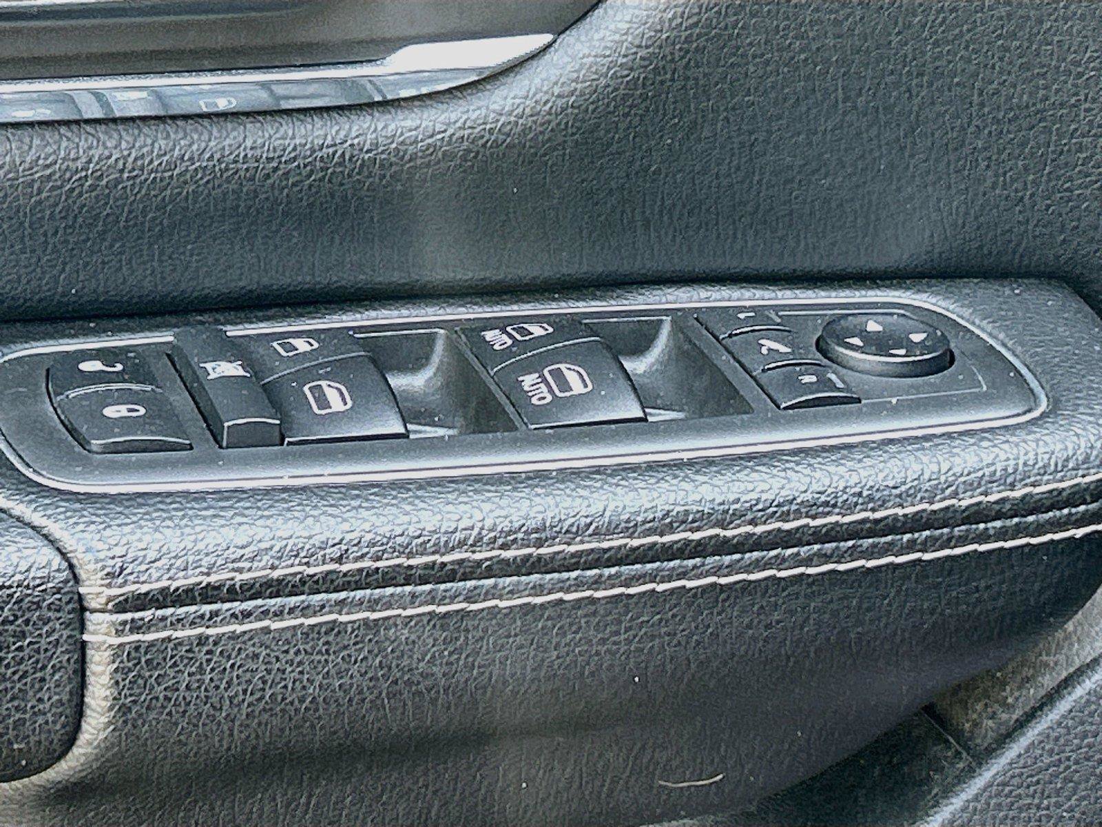 Used 2019 RAM 1500 Laramie w/ Sport Appearance Package AWD/4WD image 22