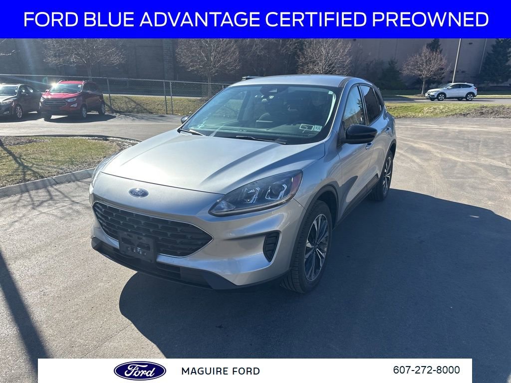 Certified 2022 Ford Escape SE w/ SE Sport Appearance Package image 8
