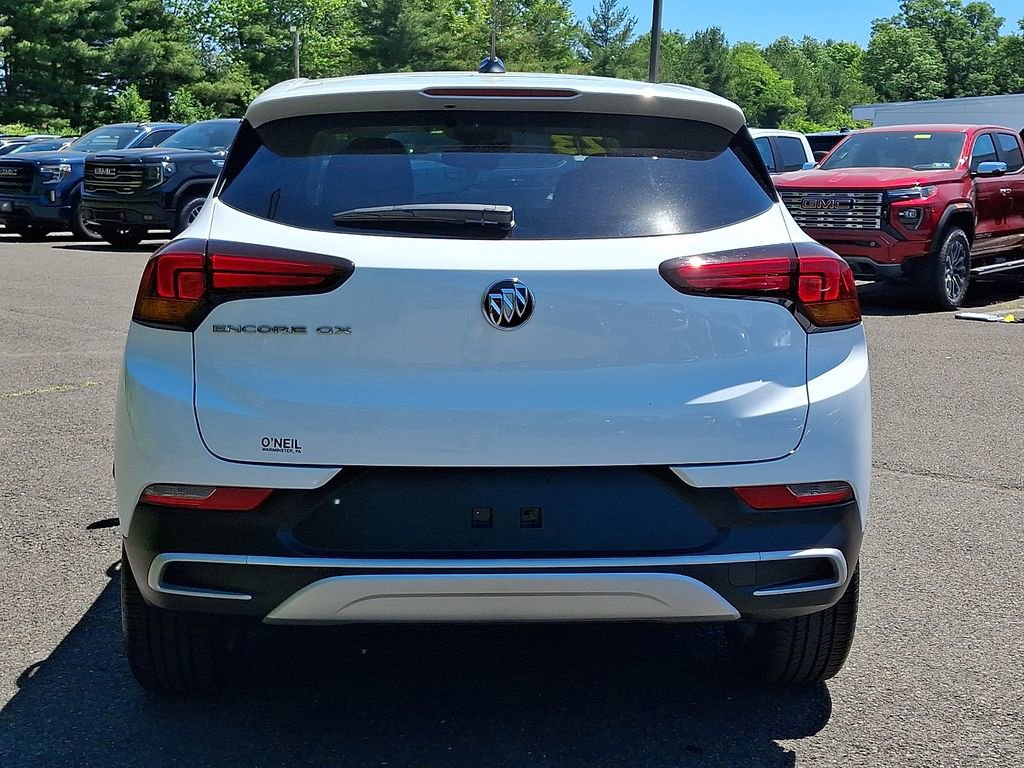 Used 2023 Buick Encore GX Preferred w/ Cold Weather Comfort Package FWD image 5