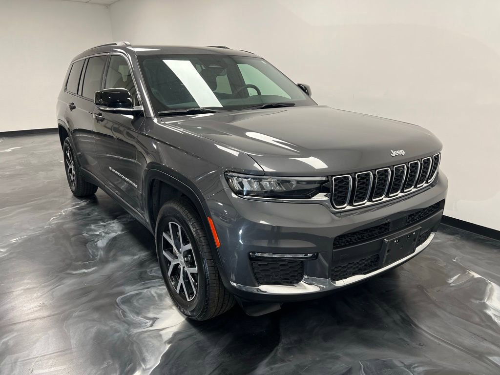 Used 2024 Jeep Grand Cherokee L Limited w/ Luxury Tech Group II AWD/4WD image 19