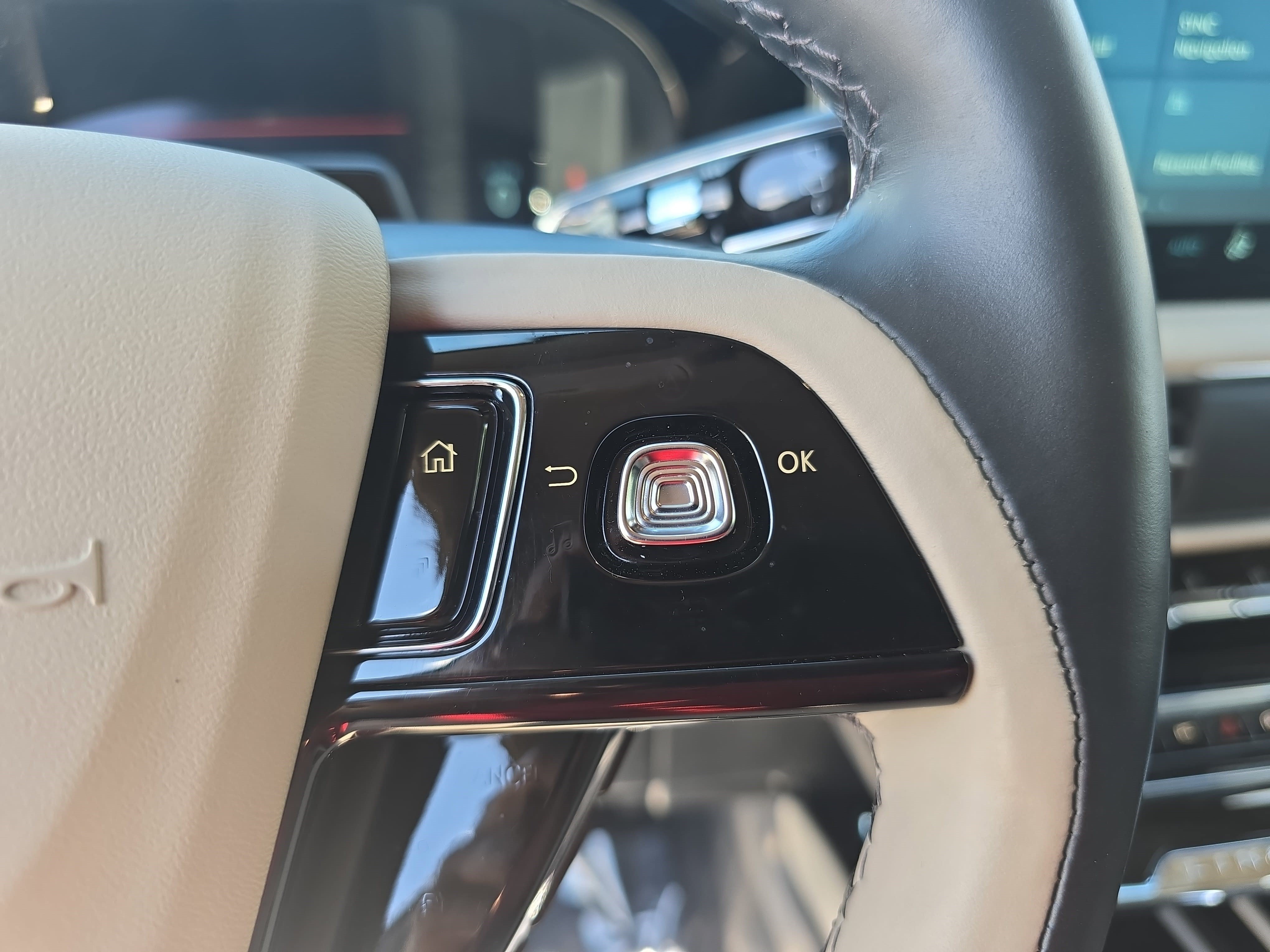 New 2026 Lincoln Corsair Reserve AWD/4WD image 18
