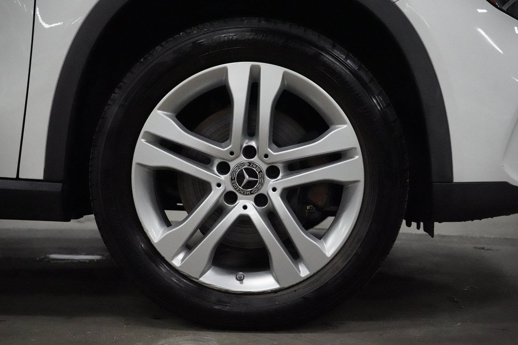 Used 2019 Mercedes-Benz GLA 250 w/ Convenience Package image 37
