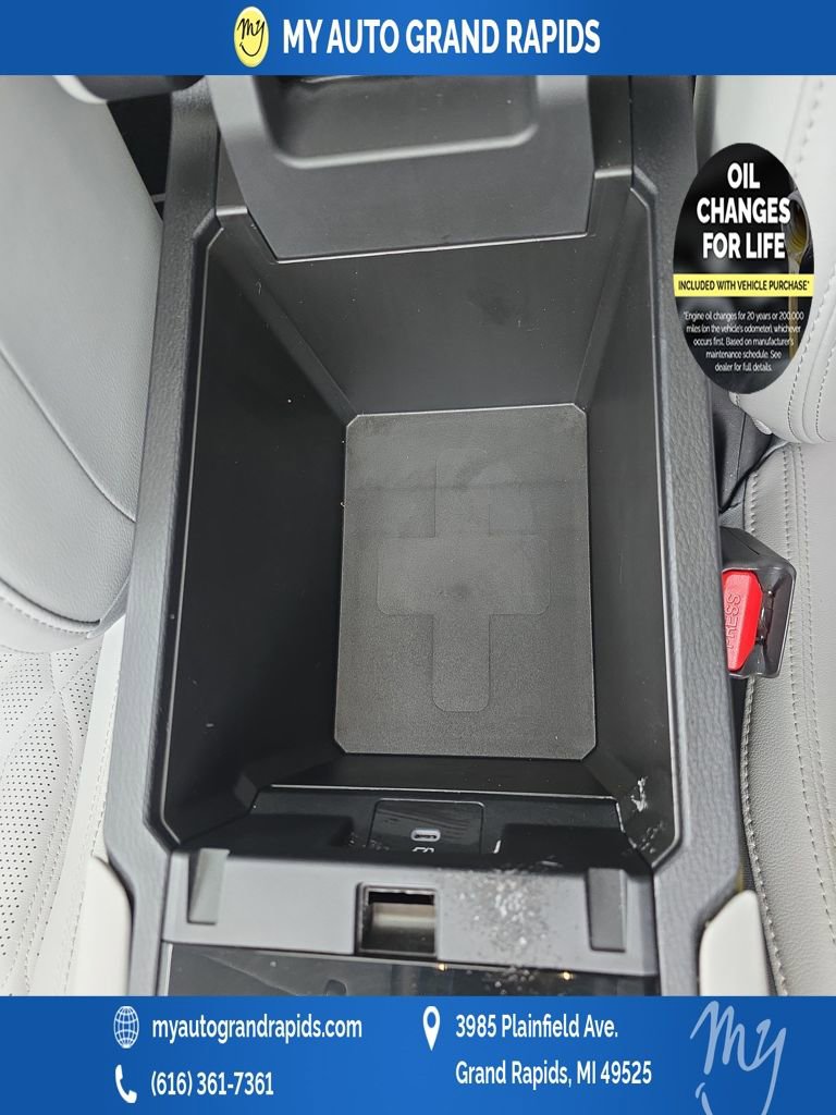 Used 2025 Mitsubishi Outlander SEL image 31