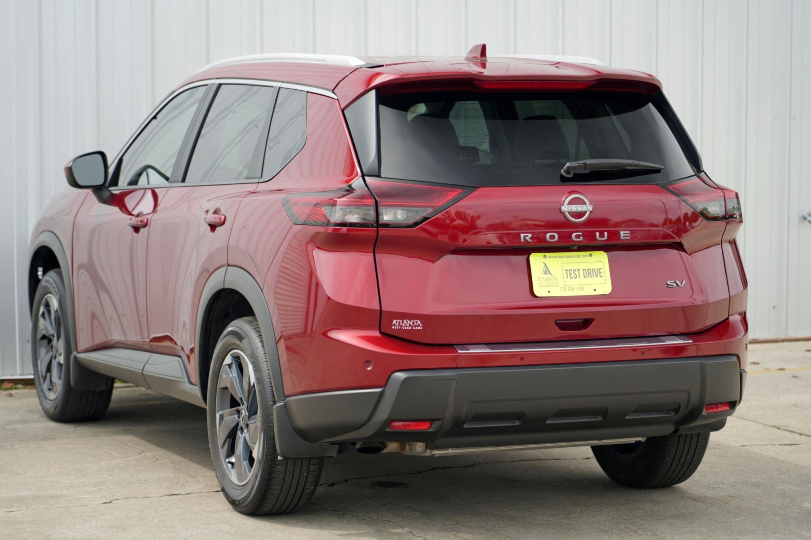 Used 2024 Nissan Rogue SV w/ SV Premium Package image 44