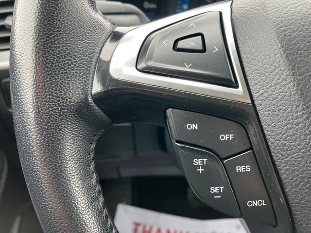 Used 2024 Ford Edge SEL image 9
