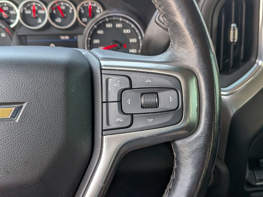 Used 2021 Chevrolet Silverado 1500 LT AWD/4WD image 23