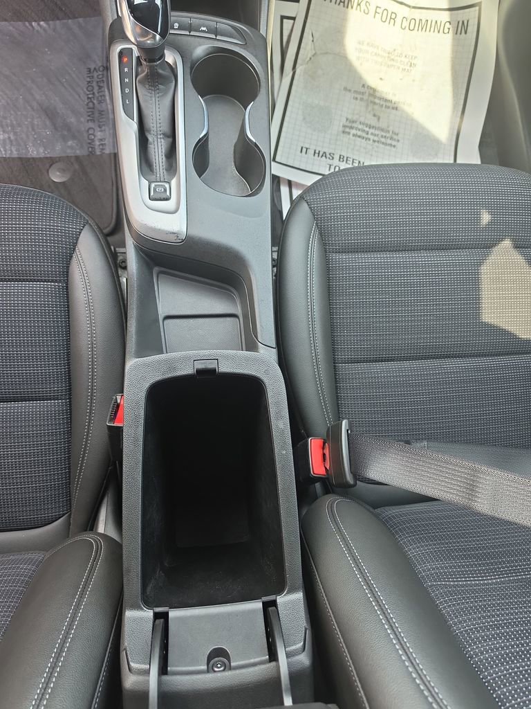 Used 2024 Buick Envista Preferred w/ Advanced Safety Package image 28