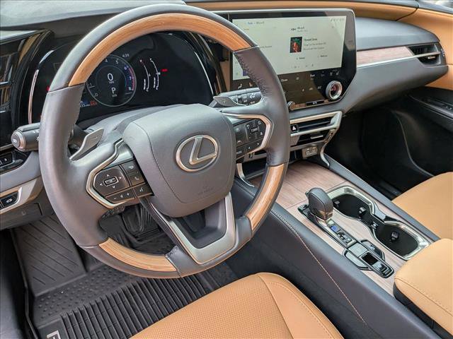 Used 2024 Lexus RX 350 Premium w/ Accessory Package image 10