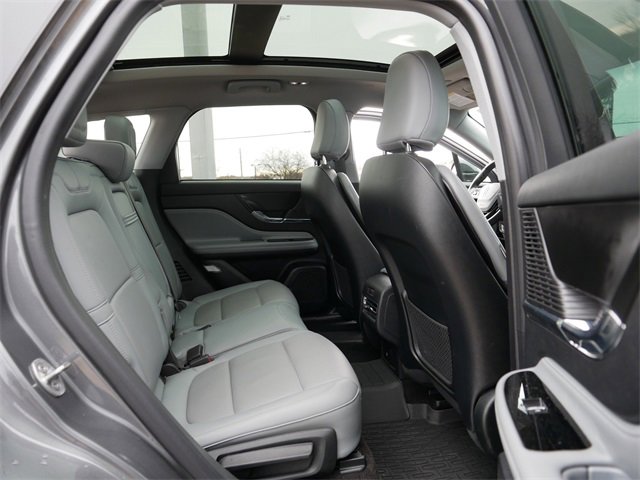 Used 2022 Lincoln Corsair AWD w/ Premium Package image 19