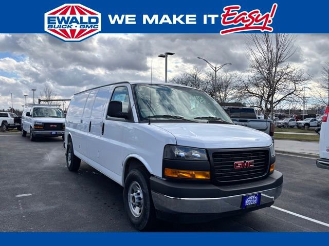 New 2026 GMC Savana 3500 w/ Driver Convenience Package RWD image 1