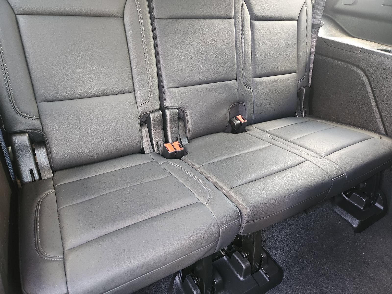 Used 2021 Chevrolet Tahoe Z71 w/ Z71 Off-Road Package AWD/4WD image 34