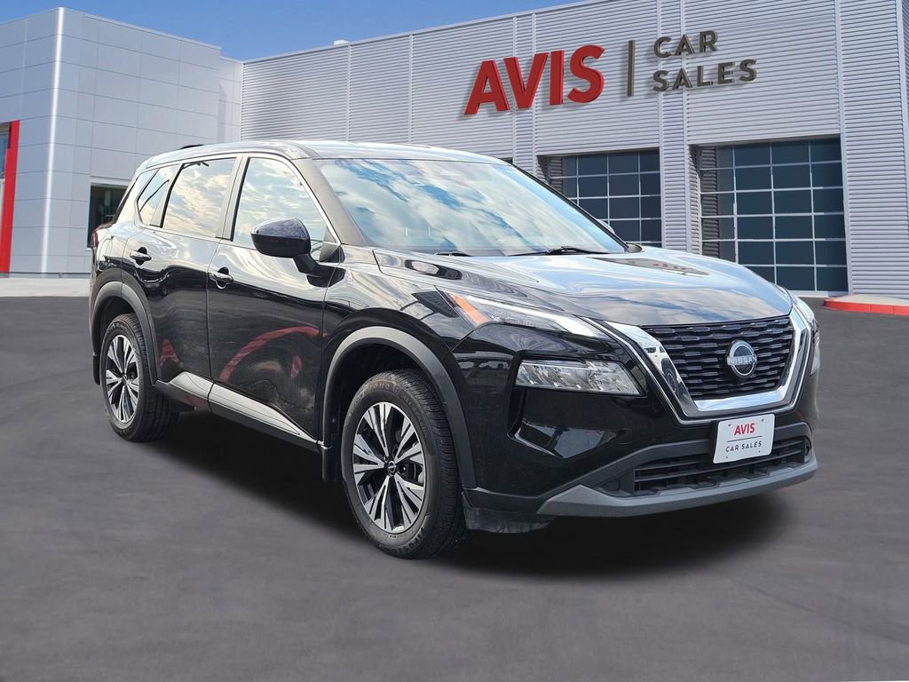 Used 2023 Nissan Rogue SV image 3