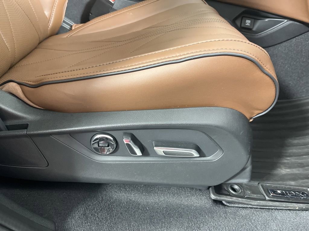 Certified 2026 Acura MDX SH-AWD w/ Advance Package image 7