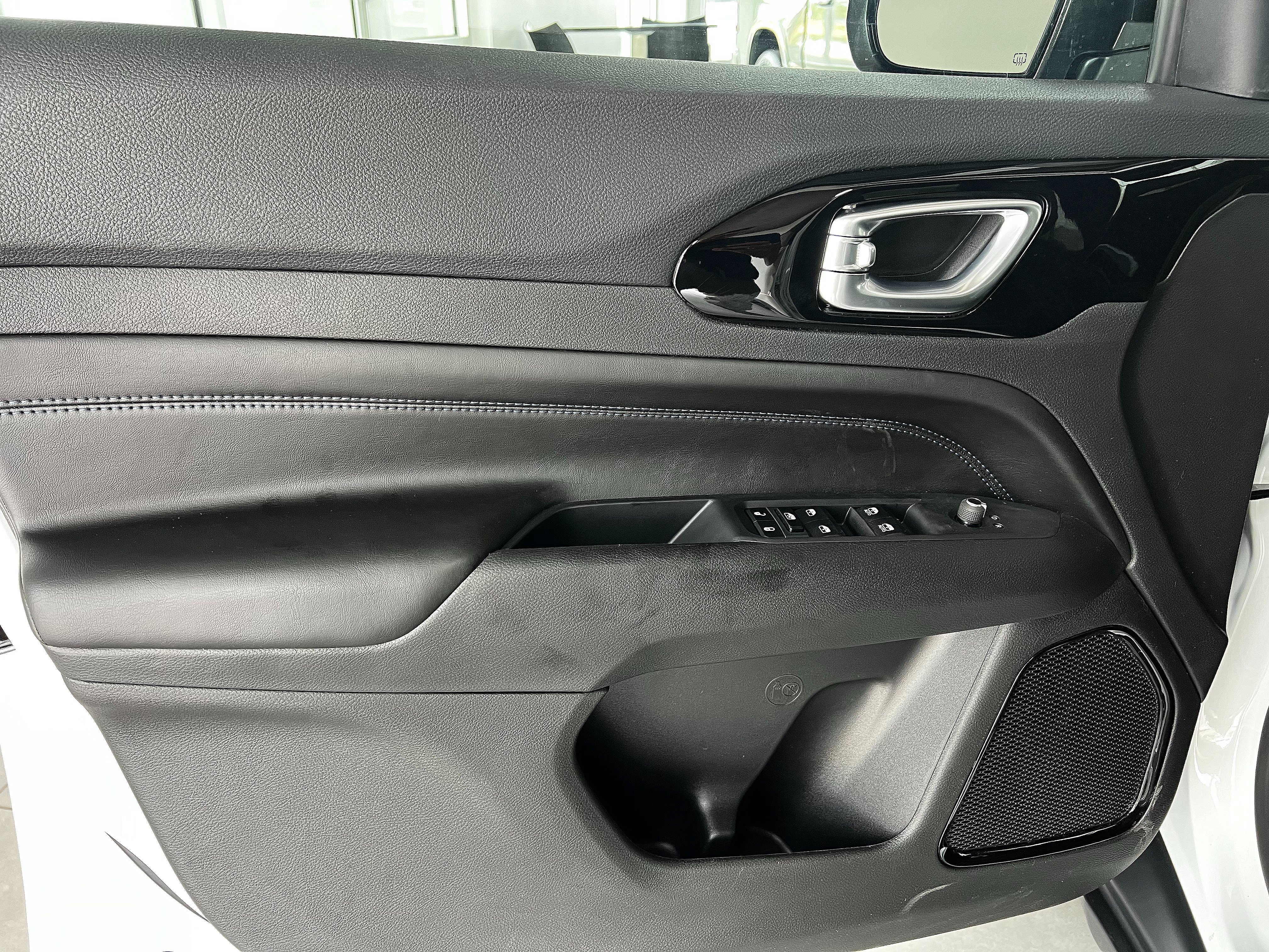 New 2026 Jeep Compass Limited AWD/4WD image 9