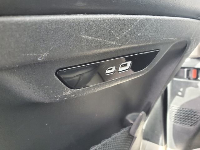 Certified 2024 Chrysler Pacifica Touring-L FWD image 23