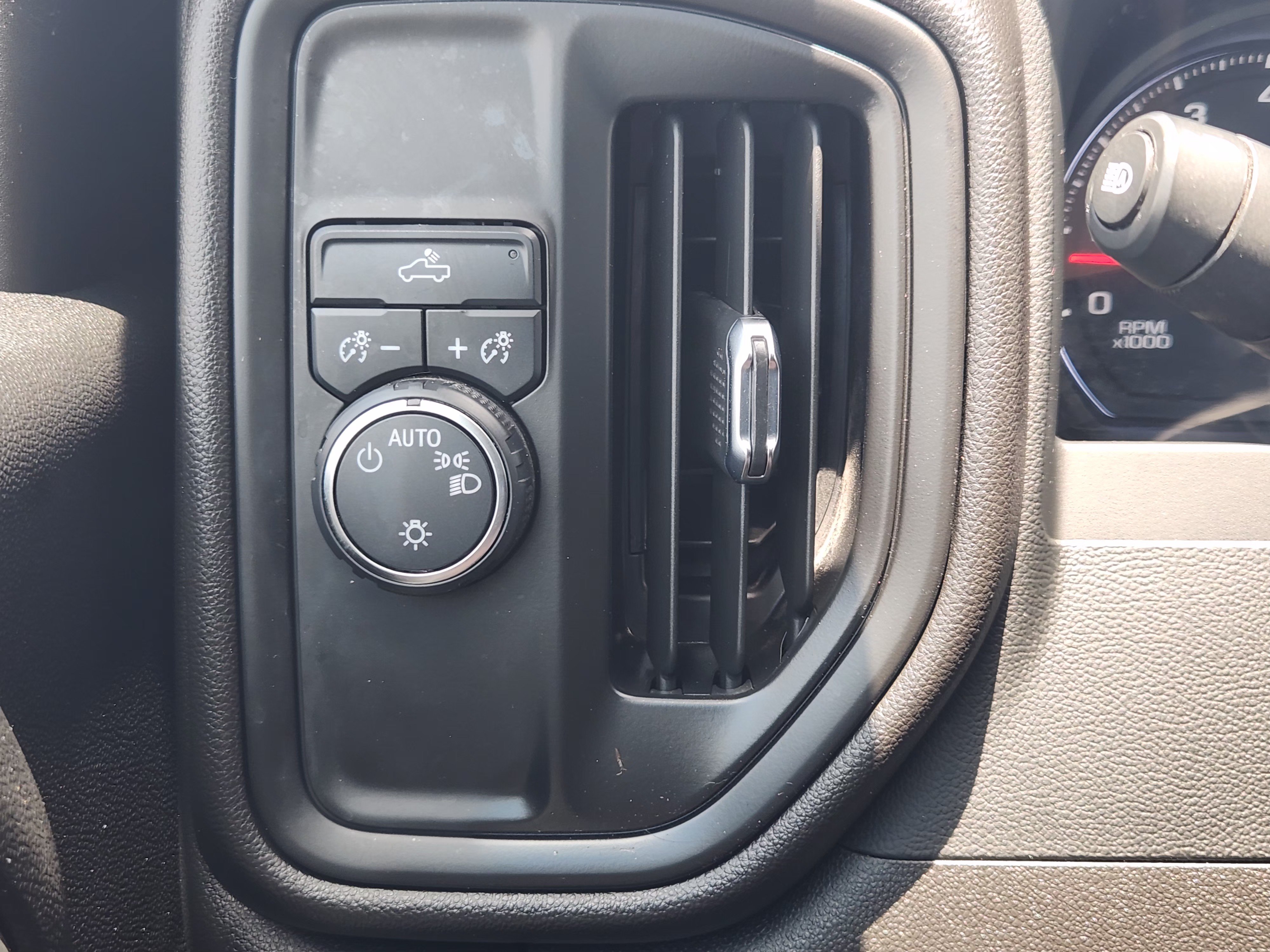 Used 2024 Chevrolet Silverado 2500 W/T w/ WT Convenience Package RWD image 23