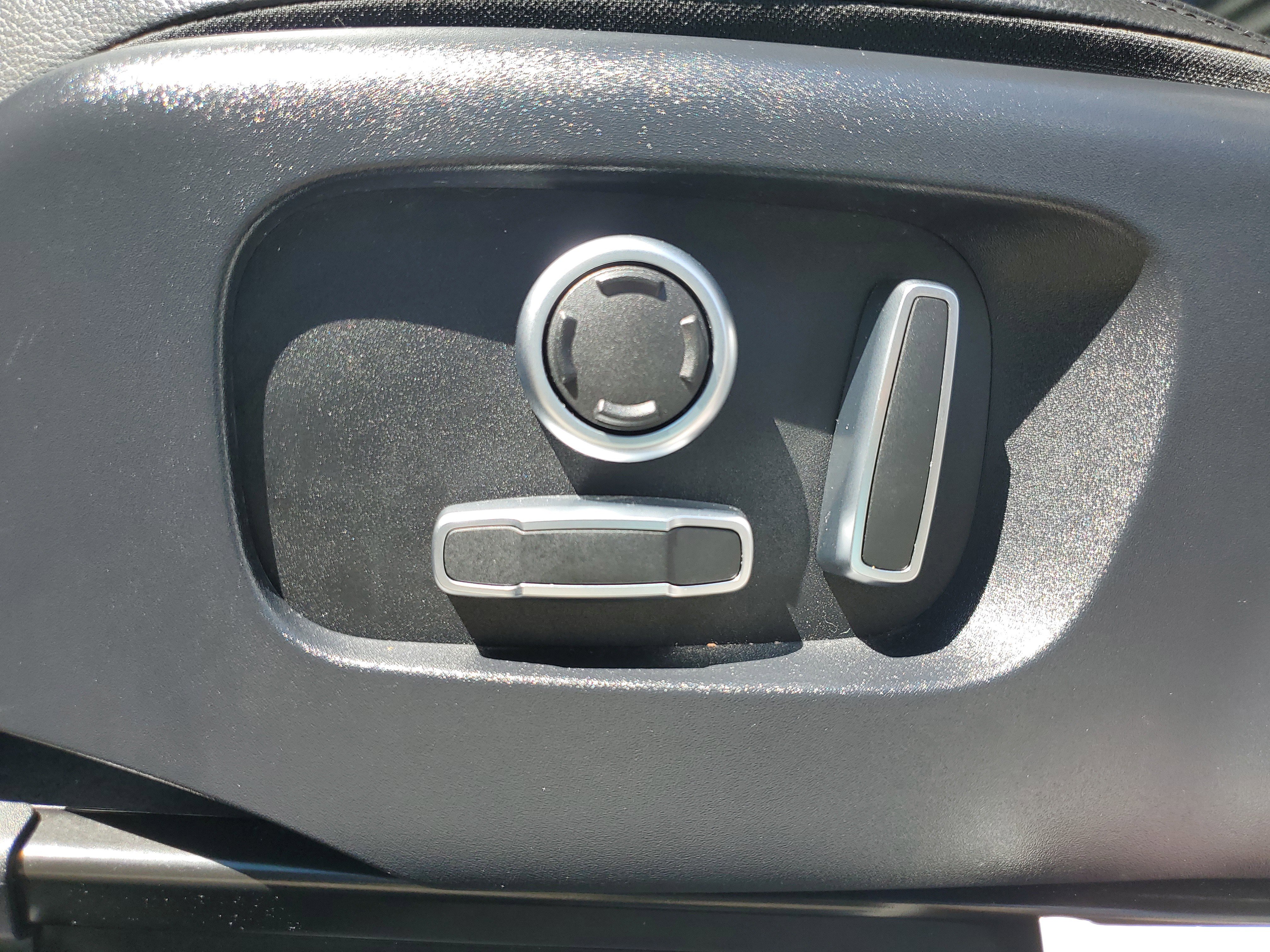 Used 2021 Land Rover Discovery Sport S image 10