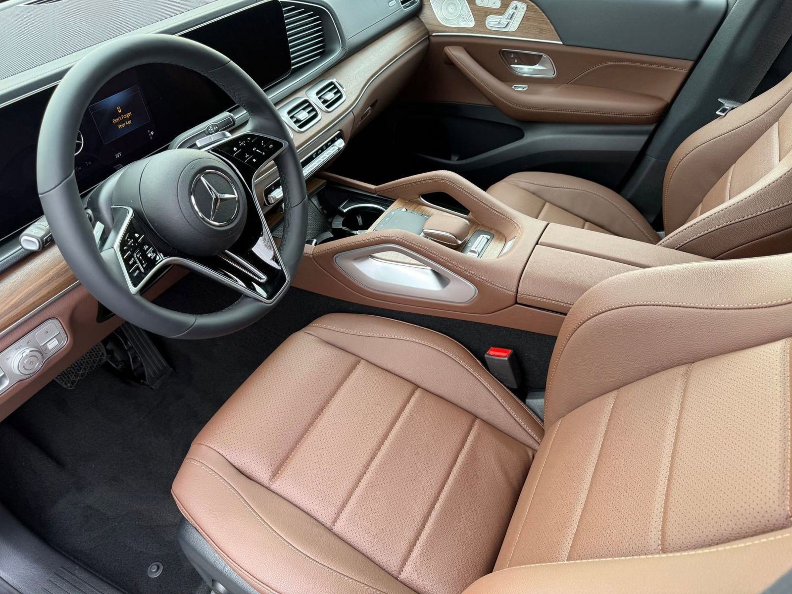 New 2026 Mercedes-Benz GLS 450 4MATIC image 4