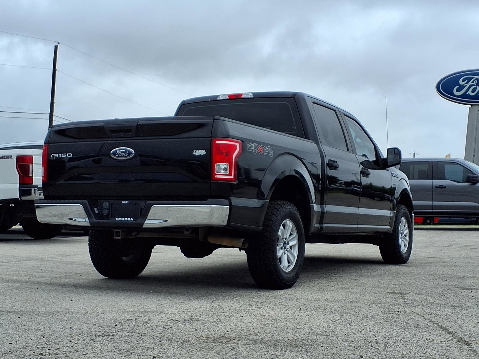Used 2017 Ford F150 XL w/ Equipment Group 101A Mid AWD/4WD image 5