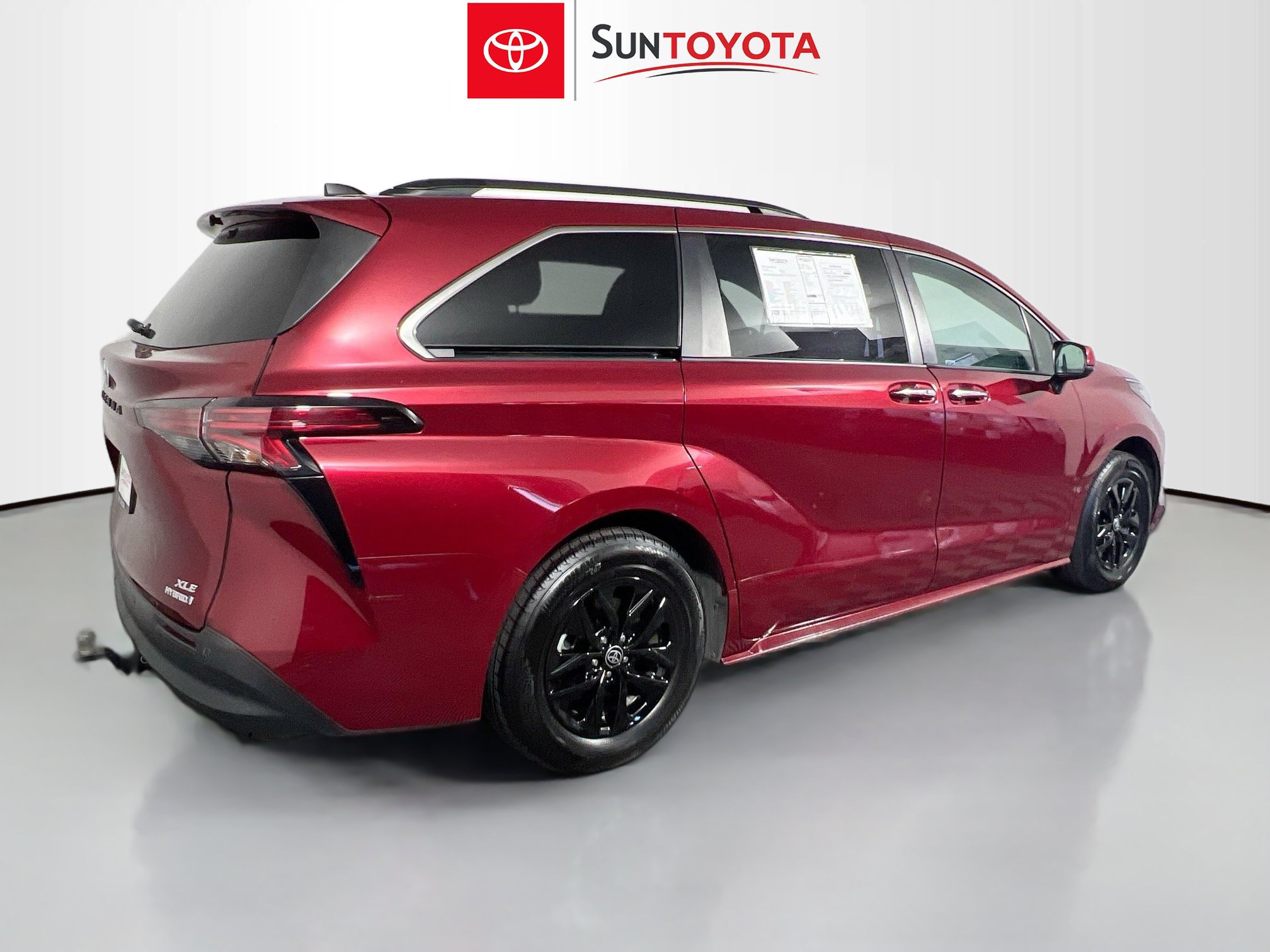 Used 2022 Toyota Sienna XLE FWD image 4
