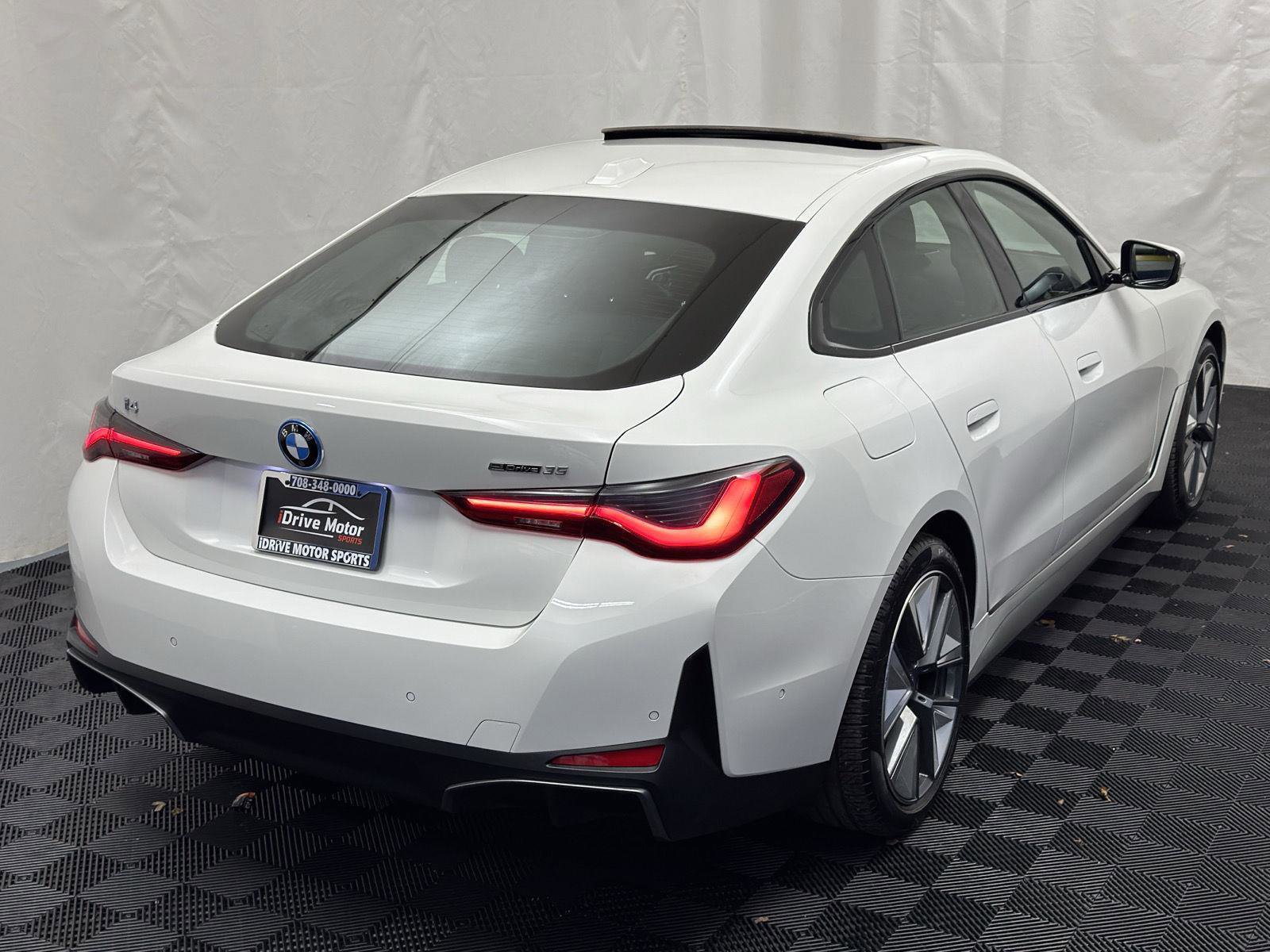 Used 2023 BMW i4 eDrive35 w/ Premium Package image 8