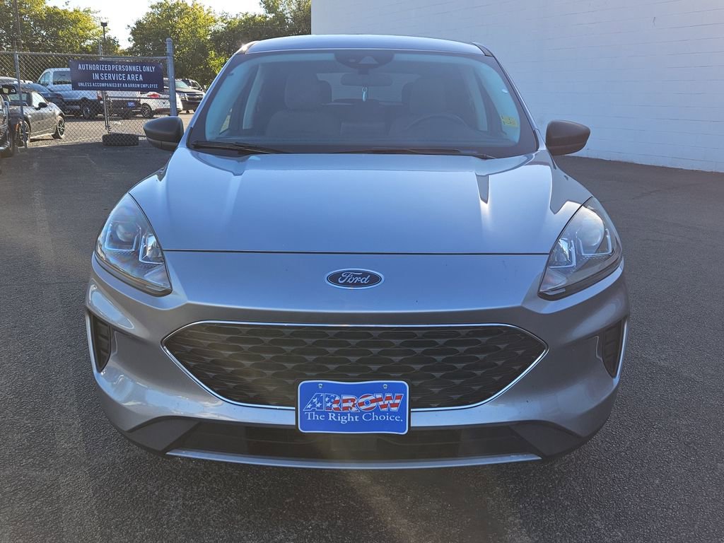 Used 2022 Ford Escape SE image 3