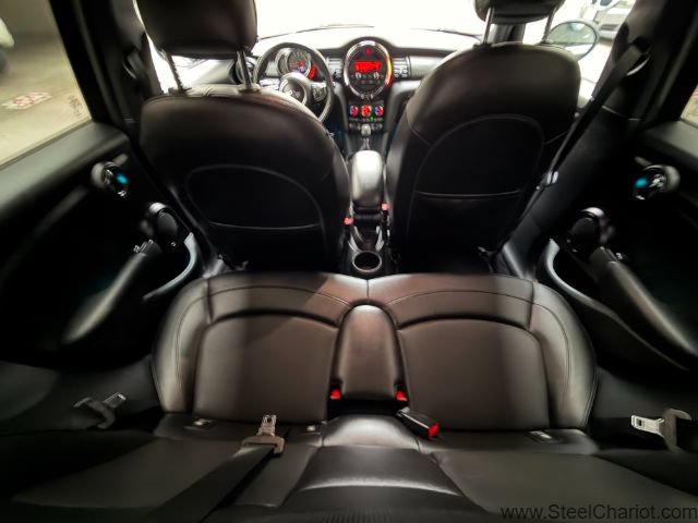 Used 2015 MINI Cooper 4-Door Hardtop FWD image 13