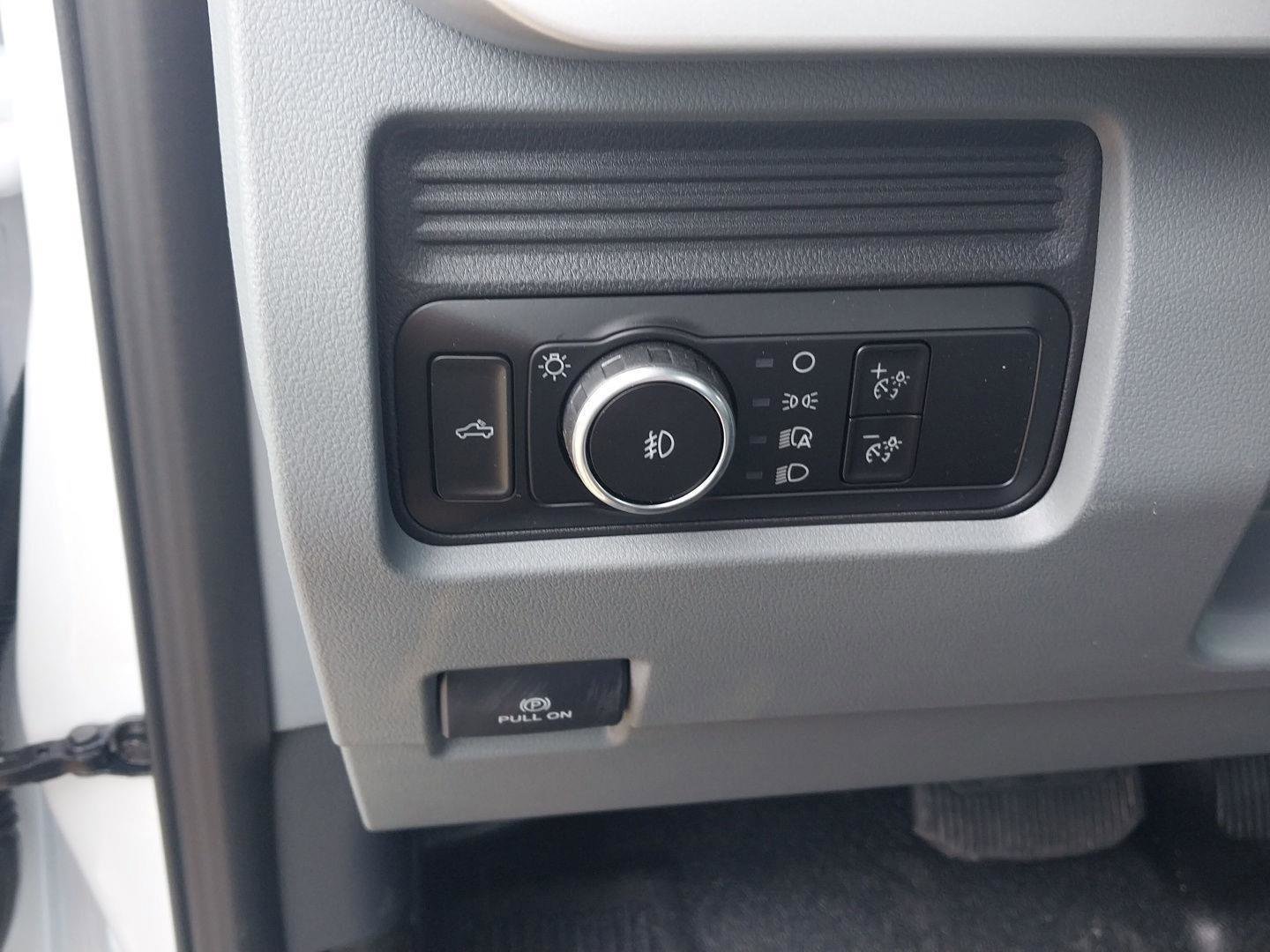 New 2026 Ford F250 XL w/ XL Chrome Package image 12