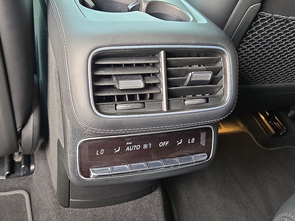 Used 2025 Mercedes-Benz GLS 63 AMG 4MATIC image 18