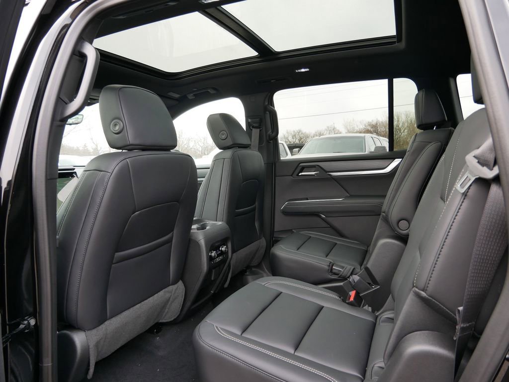 New 2026 GMC Acadia Elevation image 7