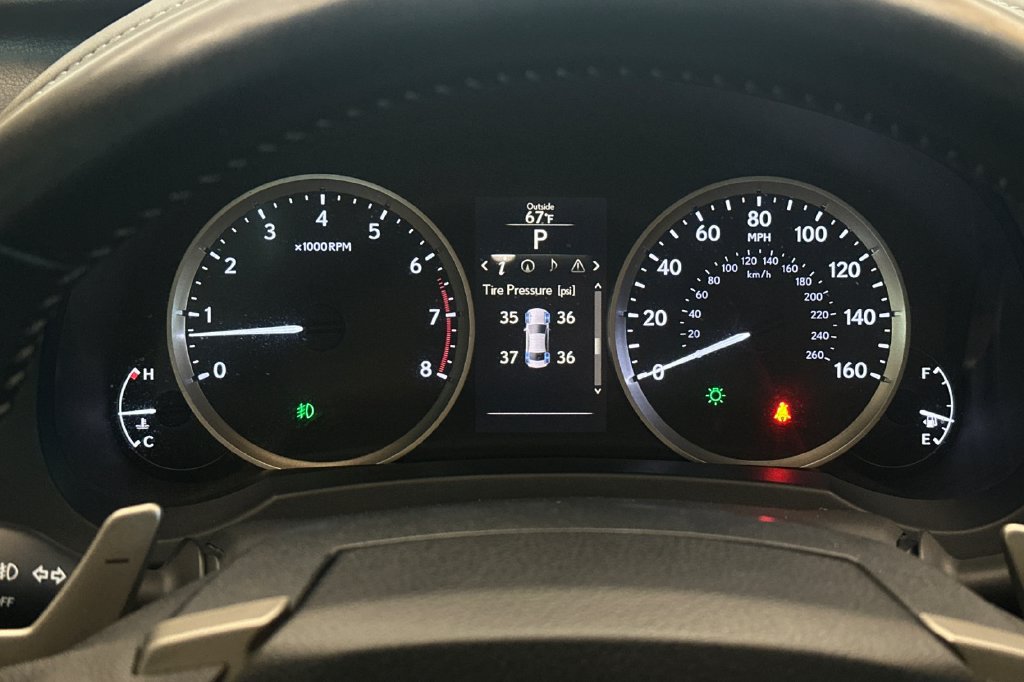 Used 2014 Lexus IS 350 w/ Navigation Package RWD image 24