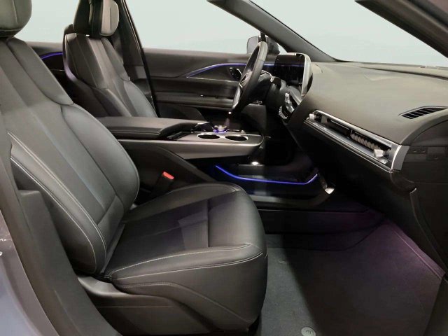 Used 2024 Cadillac Lyriq Sport RWD image 24