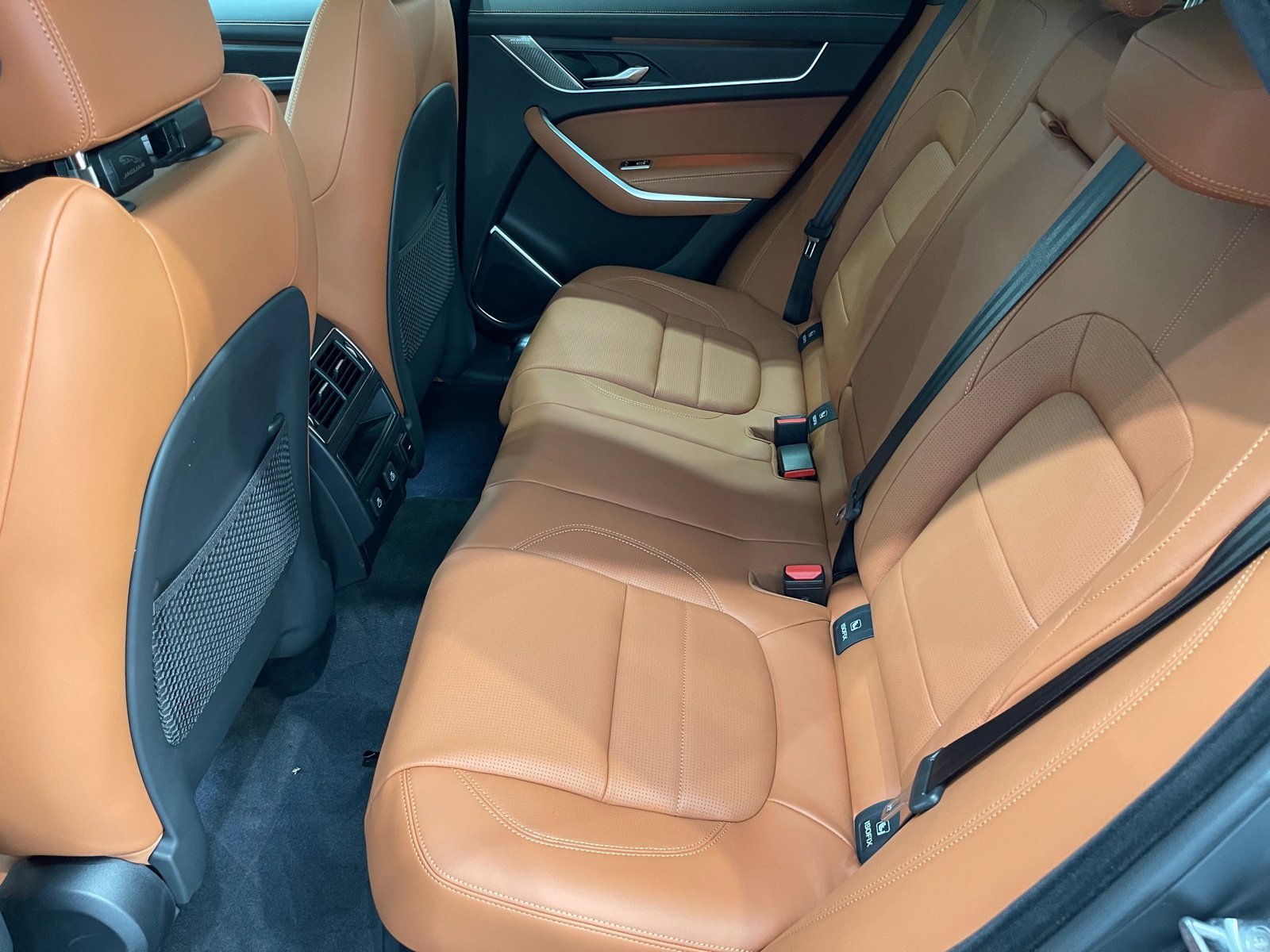 New 2026 Jaguar F-PACE R-Dynamic S image 11