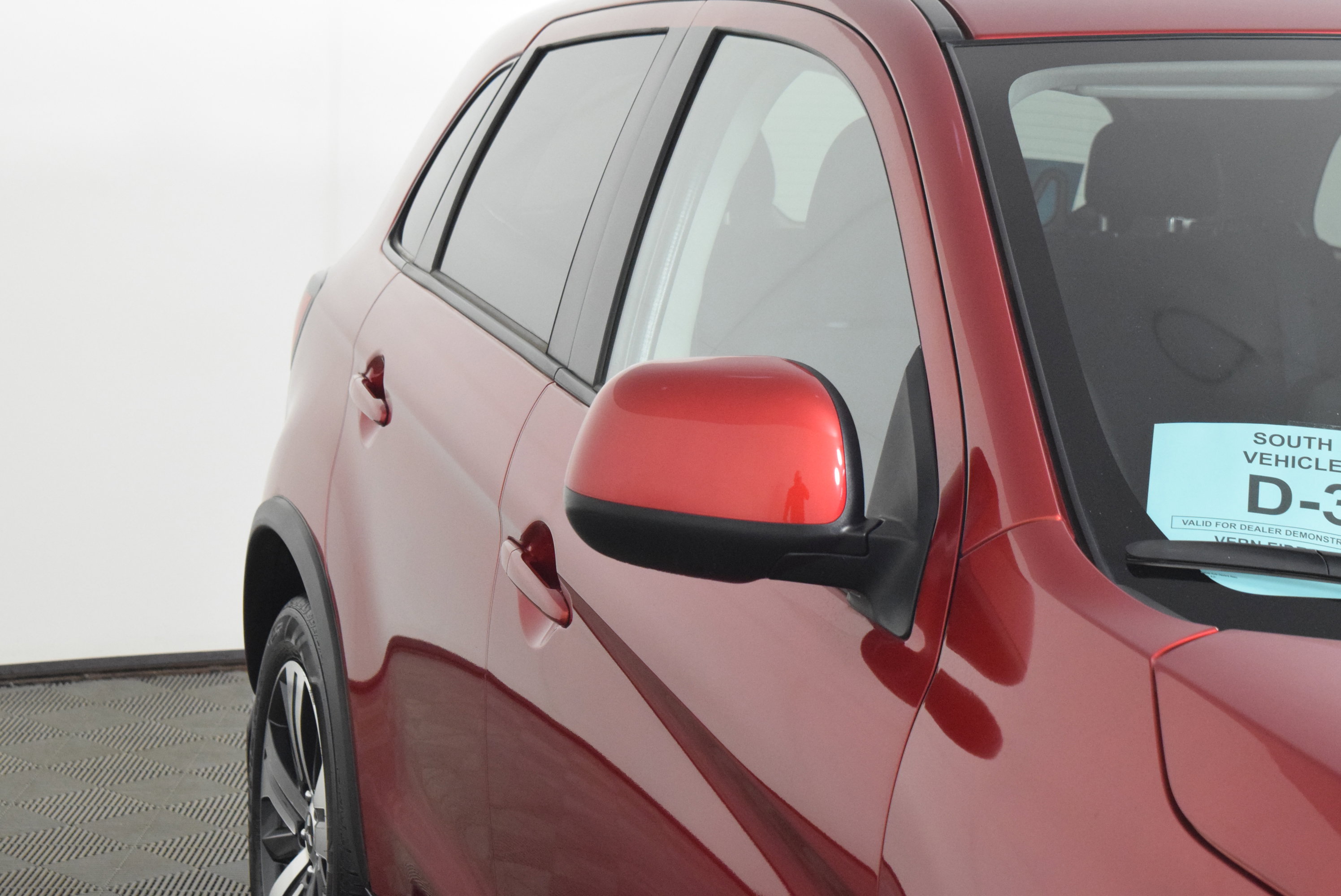 Used 2023 Mitsubishi Outlander Sport ES AWD/4WD image 14