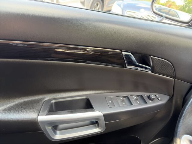 Used 2014 Chevrolet Captiva Sport LTZ FWD image 30