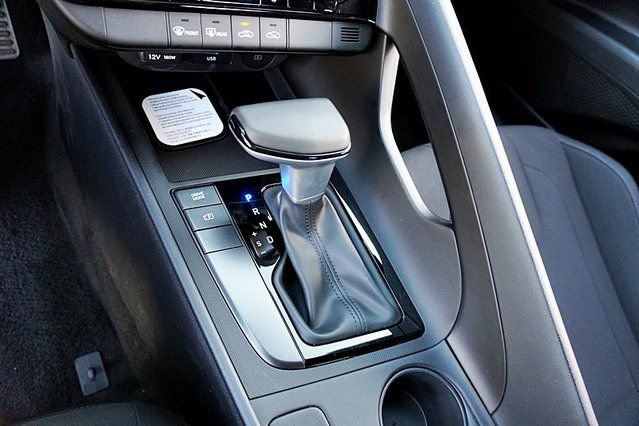 Certified 2026 Hyundai Elantra Sport FWD image 28