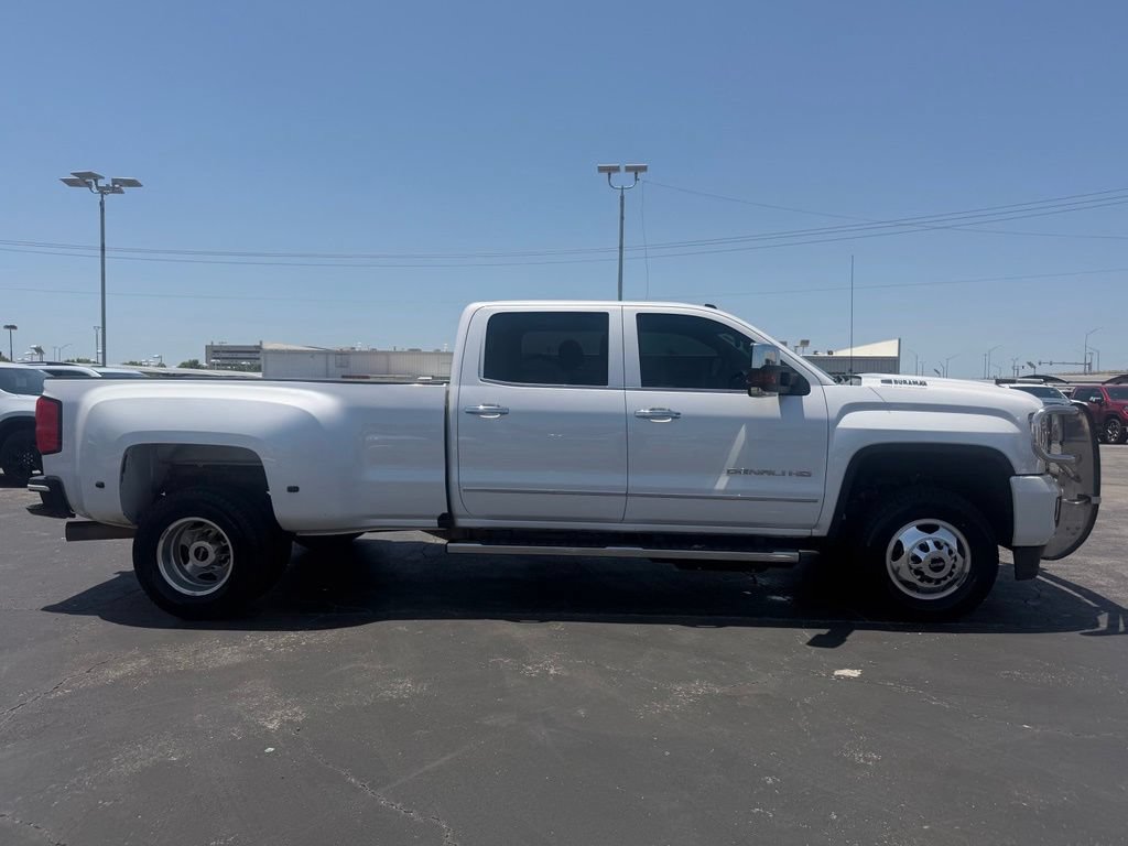 Used 2018 GMC Sierra 3500 Denali w/ Duramax Plus Package AWD/4WD image 10