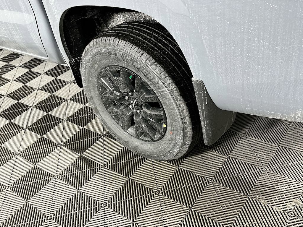 New 2026 Nissan Frontier SV w/ SV Convenience Package image 37
