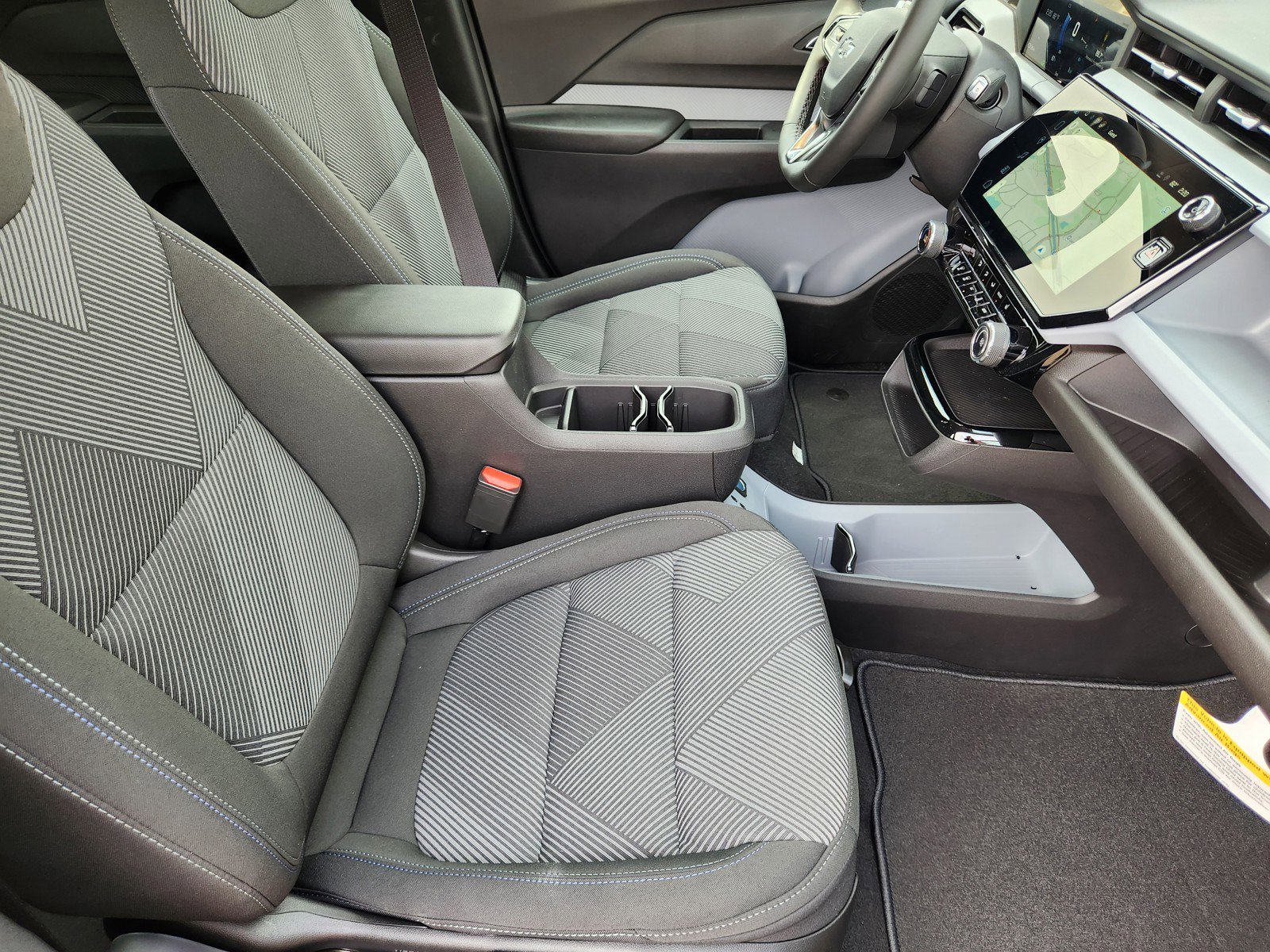 New 2027 Chevrolet Bolt LT image 10